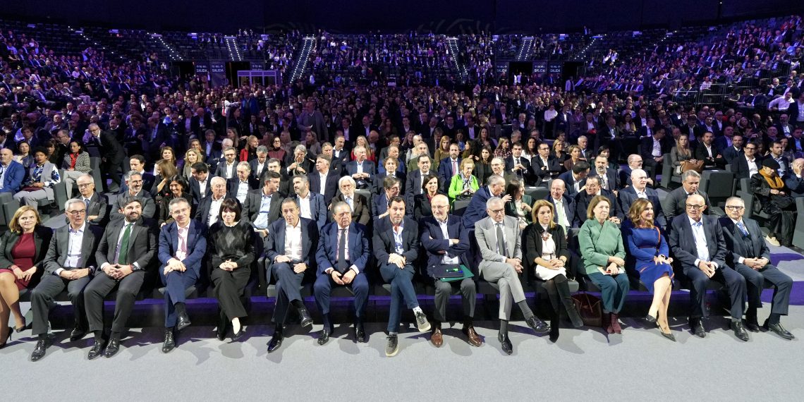 Más de 2.500 empresarios llenan el Roig Arena en el 8º Acto Empresarial del Movimiento #QuieroCorredor.