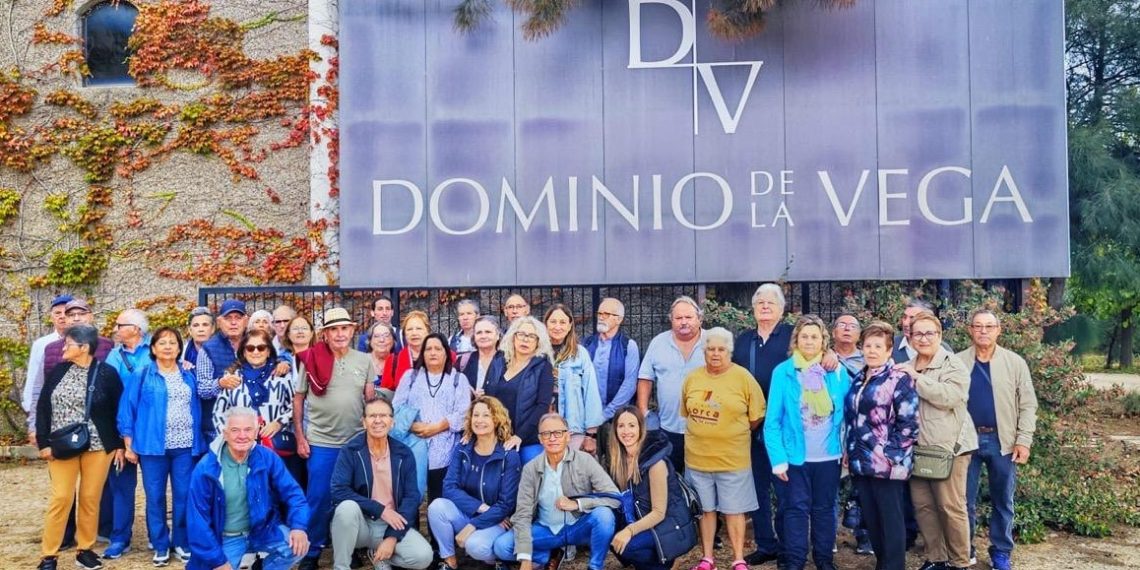 Participantes de los Días Culturales para Mayores durante una de las actividades organizadas por el Ayuntamiento de Museros.