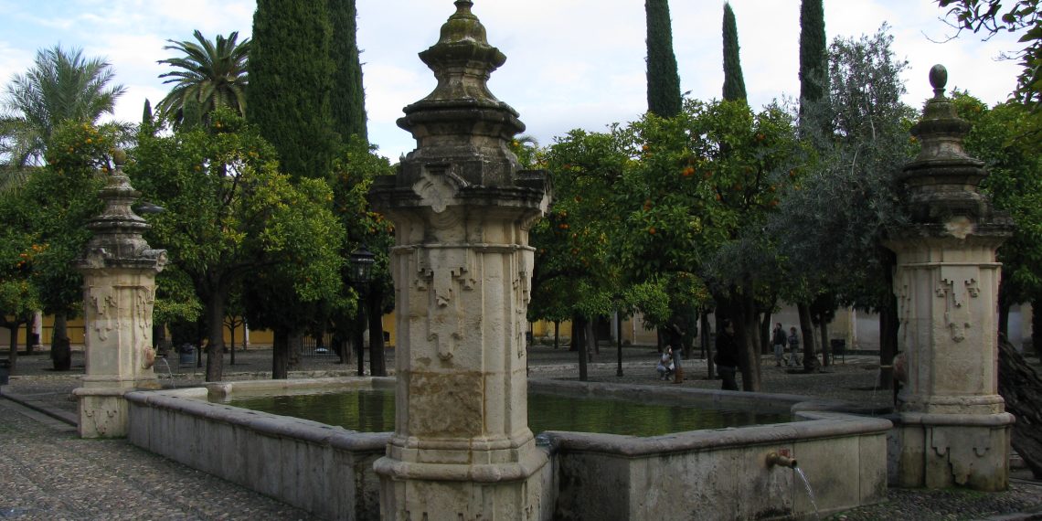 El IVIA participa en un proyecto pionero para estudiar los naranjos amargos de la Mezquita-Catedral de Córdoba