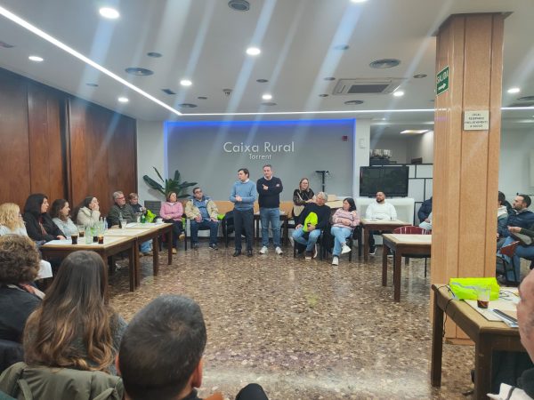 Reunión previa de coordinación del dispositivo para el recuento nocturno en Torrent.