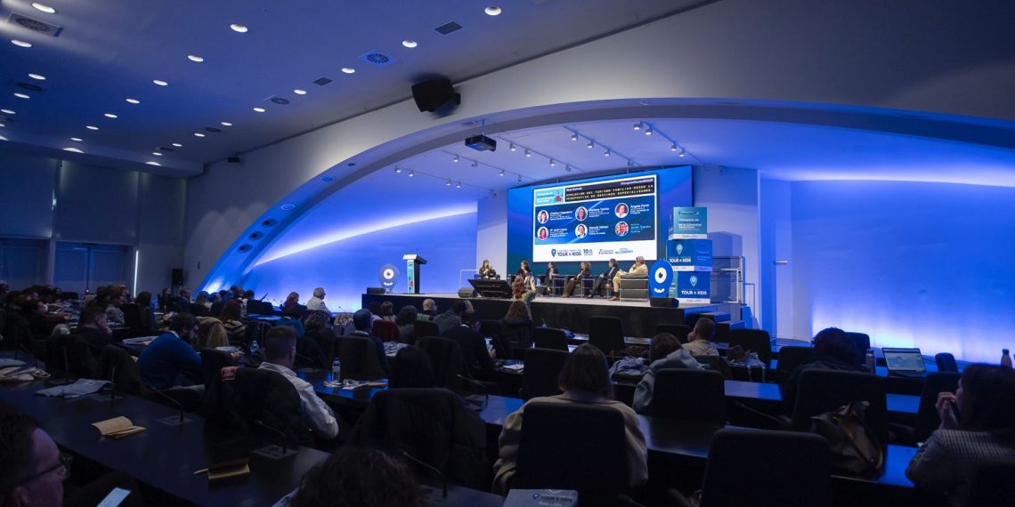 El turismo familiar impulsa la recuperación del mercado turístico valenciano en 2025