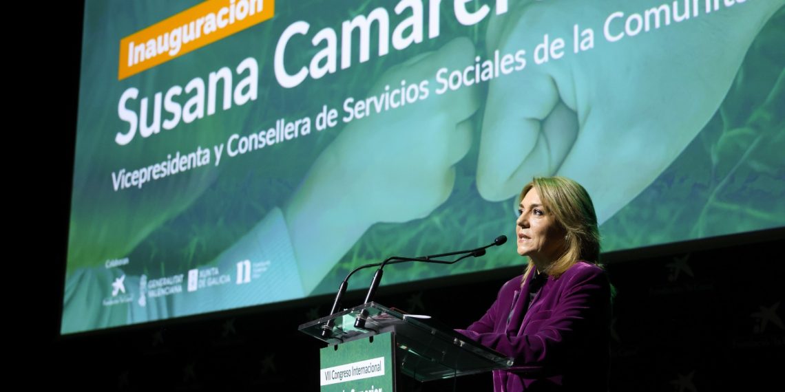 Camarero afirma que “el Consell apuesta por el beneficio superior del menor al priorizar a las familias acogedoras en la adopción”