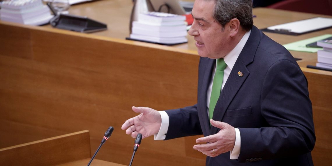 VOX condiciona su apoyo a la investidura reclamando el cumplimiento íntegro de los compromisos pactados