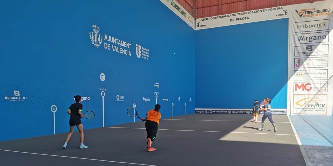 El Ayuntamiento ha destinado dos millones de euros a la renovación del polideportivo de Natzaret desde 2023