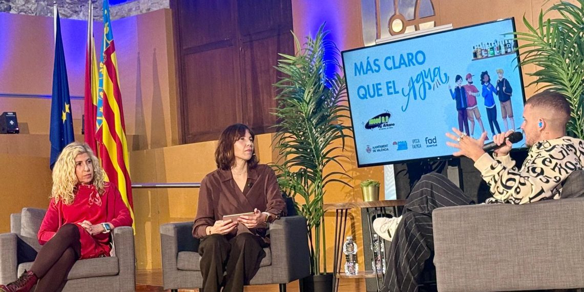 Valencia reúne a 160 estudiantes en una jornada de prevención sobre el alcohol con Arkano