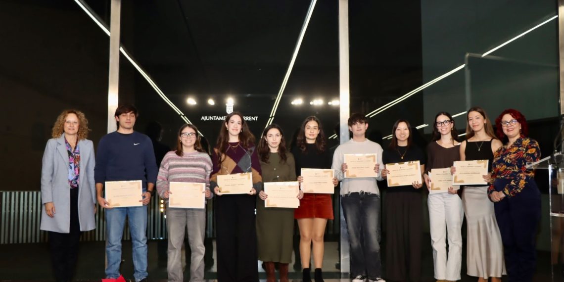 Torrent premia la excelencia de 45 estudiantes con las mejores notas en las PAU