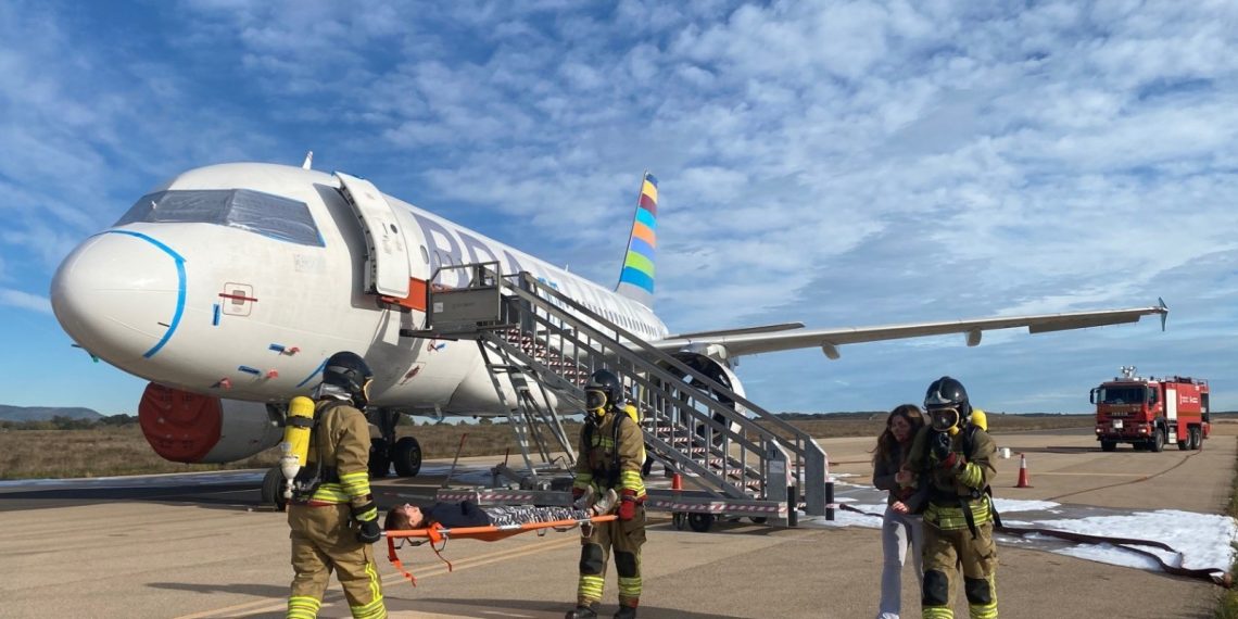El aeropuerto de Castellón evalúa su capacidad de respuesta y de coordinación en un simulacro de accidente aéreo