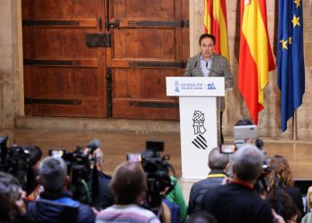 Pérez Llorca presenta la nueva estructura del Consell para reforzar vivienda, juventud y reconstrucción