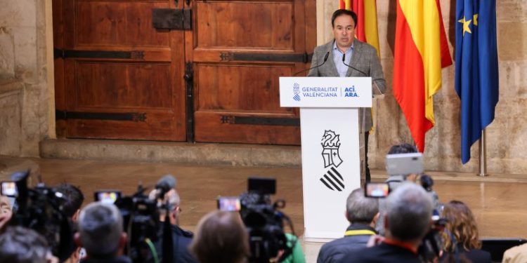 Pérez Llorca presenta la nueva estructura del Consell para reforzar vivienda, juventud y reconstrucción