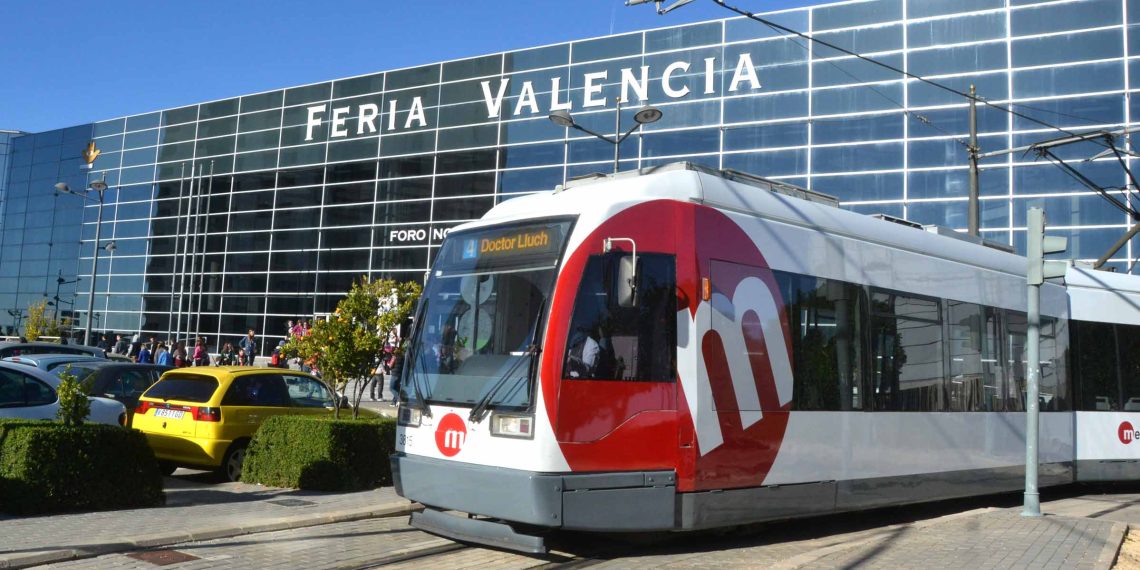 Metrovalencia refuerza el servicio de tranvía hacia la Fira durante el puente de diciembre