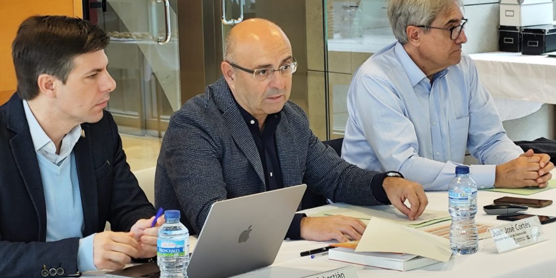 Ivace+i reúne a expertos para la transformación del empleo turístico