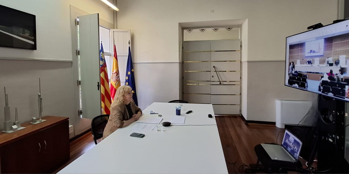 La directora general del IVASS presenta el modelo de atención a personas adultas tuteladas por la Generalitat que promueve la autonomía y la inserción social