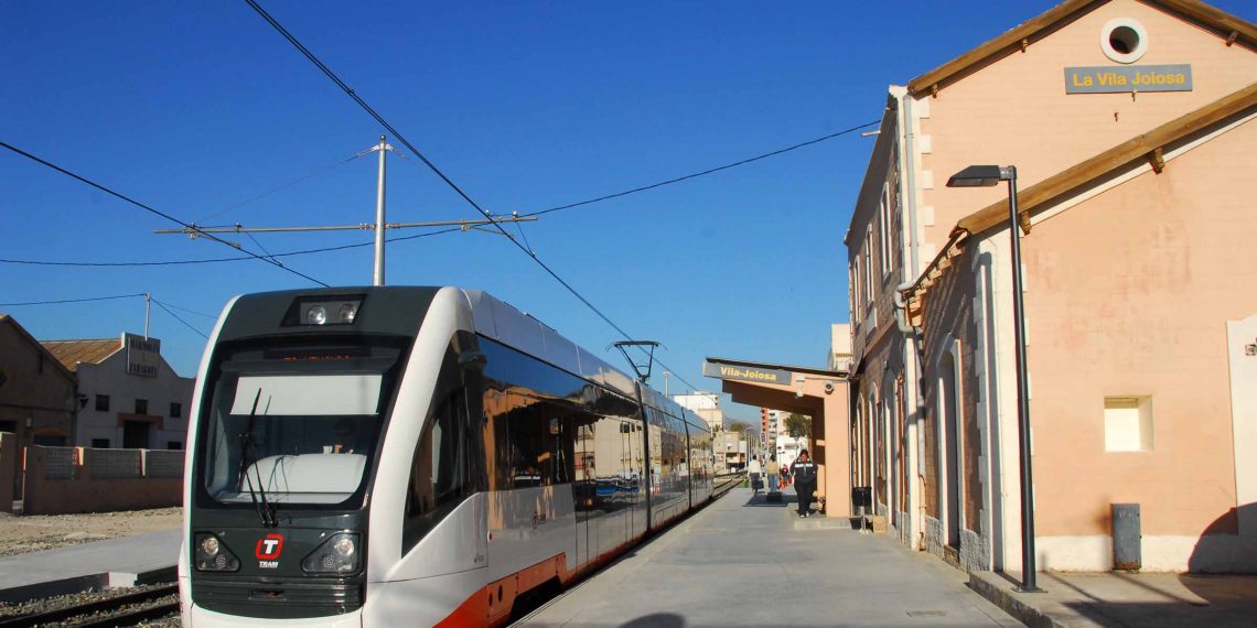 TRAM d’Alacant realizará un simulacro de una colisión con un coche eléctrico la noche del 18 al 19 de diciembre en La Vila Joiosa