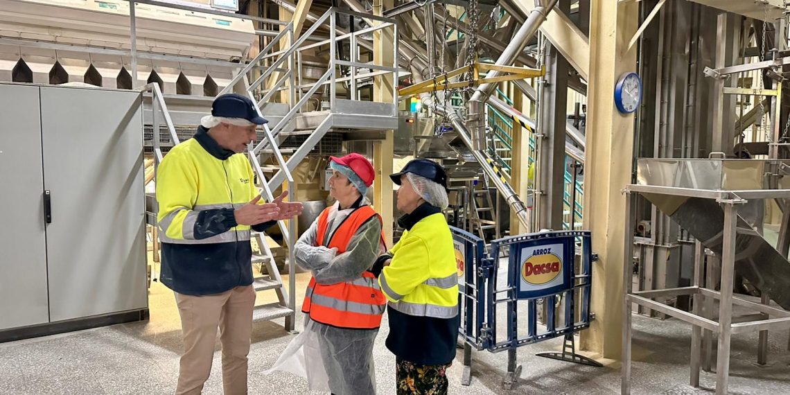 Marián Cano visita las instalaciones del grupo Dacsa