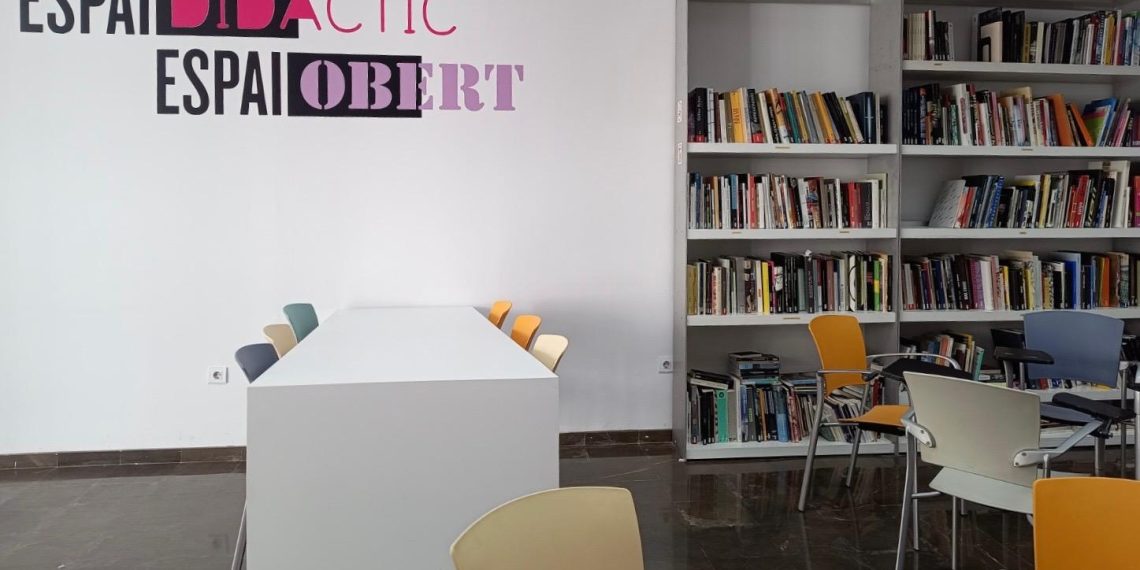 El EACC abre al público su archivo bibliográfico de arte contemporáneo con más de 5.000 volúmenes