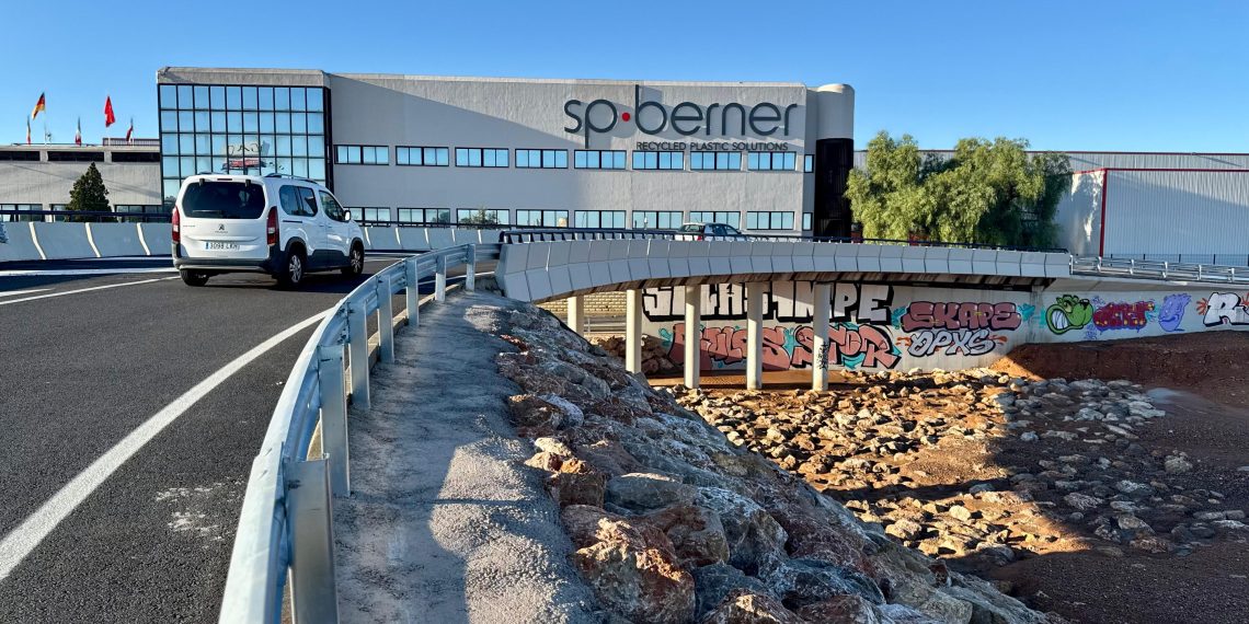 El puente de acceso a Bonaire supera los 12.300 vehículos cada sábado tras su reconstrucción