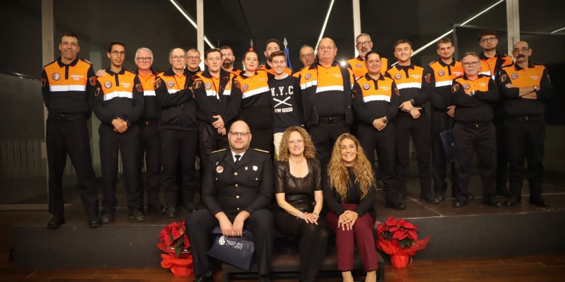 Torrent reconoce a los héroes de la DANA 2024 en un homenaje por el Día Internacional del Voluntariado