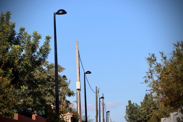 Detalle de los nuevos puntos de luz instalados en los viales de Bonavista, adaptados al entorno residencial y a los estándares municipales.