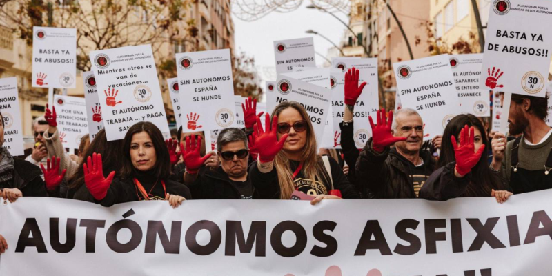 La Plataforma por la Dignidad de los Autónomos anuncia la evaluación de acciones de «alta carga simbólica»