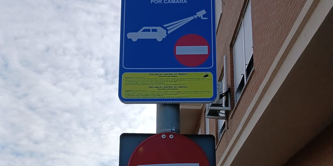La Pobla de Farnals refuerza el control del tráfico con una nueva cámara