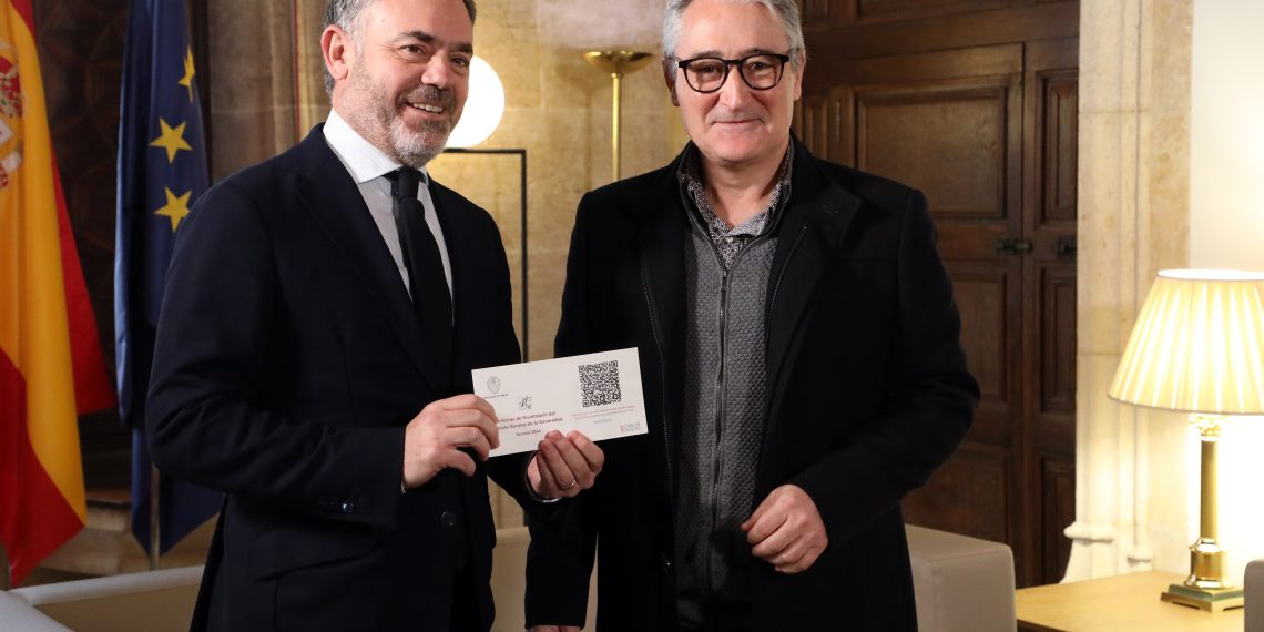 José Díez recibe el informe de fiscalización de la Cuenta General de la Generalitat de 2024