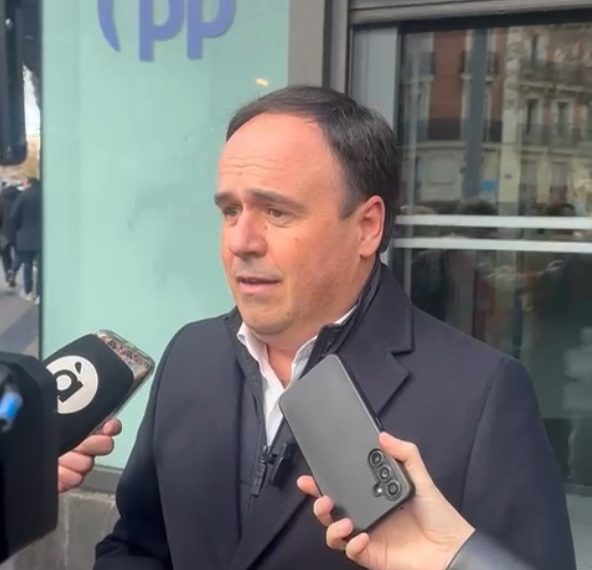 Juanfran Pérez Llorca, durante la reunión de la Junta Directiva nacional del PP que aprobó la creación de la comisión gestora del PPCV.