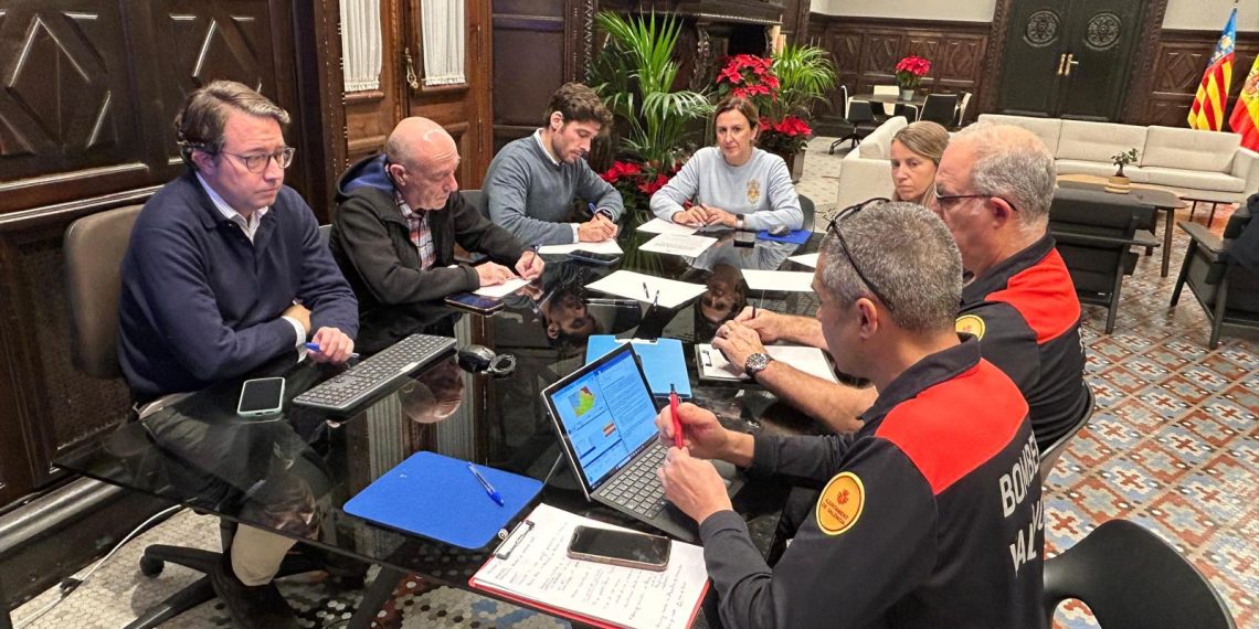 El Ayuntamiento mantiene las medidas ante la alerta roja y actualizará a partir de las 18h las medidas para lunes