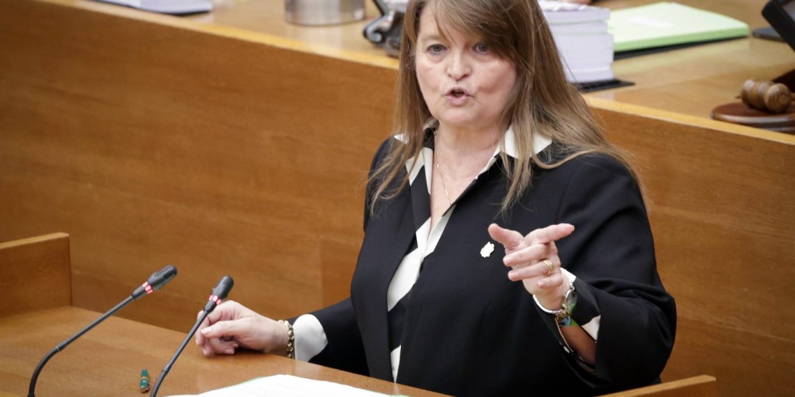 Julia Llopis (VOX): «Ni un paso atrás en la libertad educativa y en el fin de la imposición lingüística conseguidos gracias a VOX»