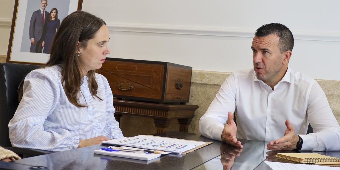 La Diputación de Valencia impulsa el comercio rural con 26.500 euros y moviliza más de 66.800 euros en Navidad