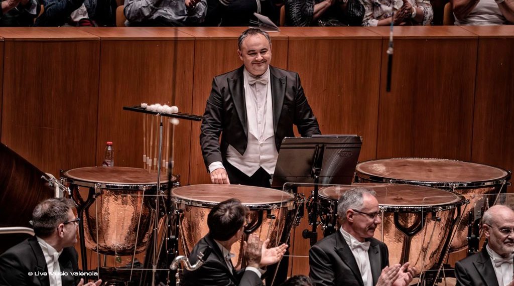 La Orquesta de Valencia estrena Storm of Strikes, el nuevo concierto para timbales de Óscar Navarro