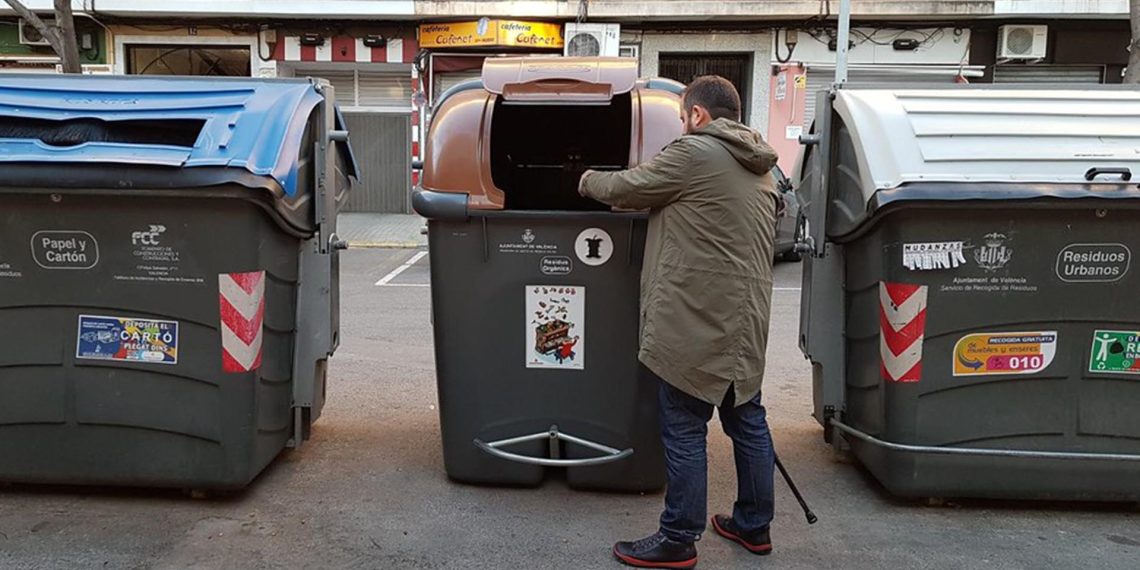 Valencia ampliará hasta el 31 de mayo el período para solicitar los beneficios fiscales en la nueva tasa de recogida de residuos