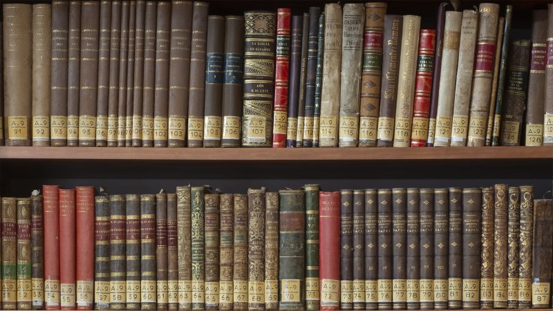 La Generalitat refuerza la lectura infantil en la Feria del Libro de Bolonia