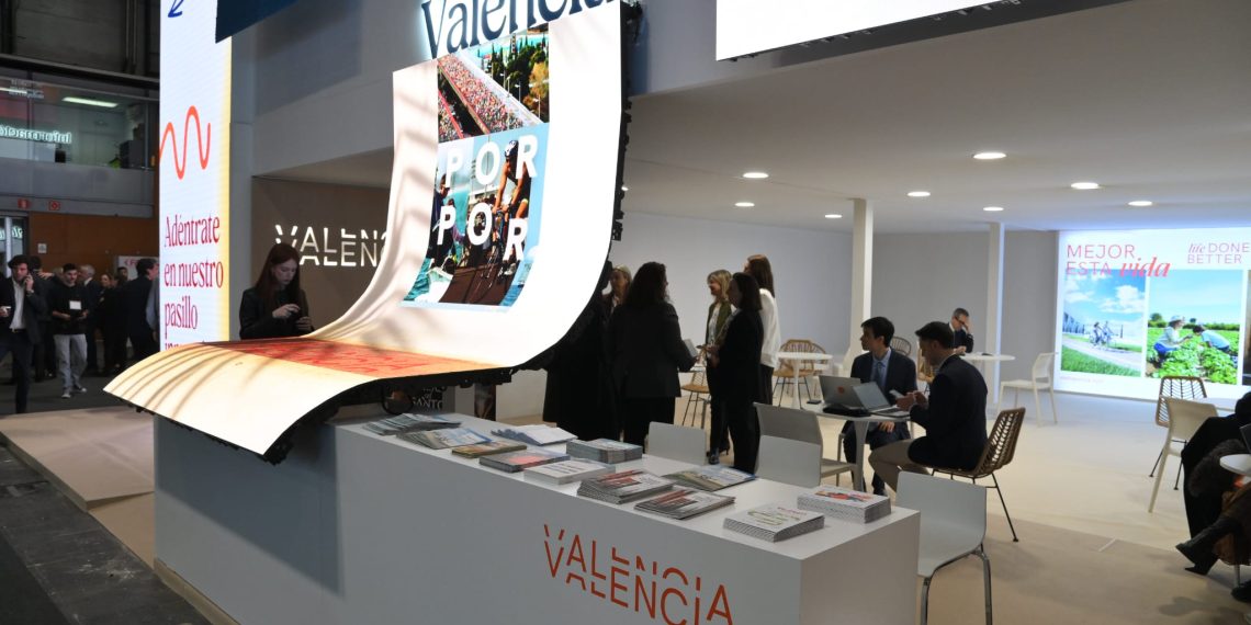 Valencia recibe el premio FITURNext 2026 por su modelo de turismo sostenible