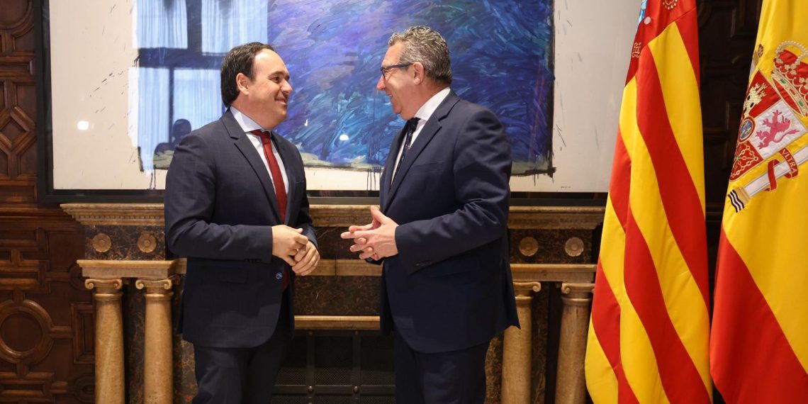 Toni Pérez aborda con Pérez Llorca la defensa hídrica de la provincia, la vivienda y el traspaso de competencias en salud mental