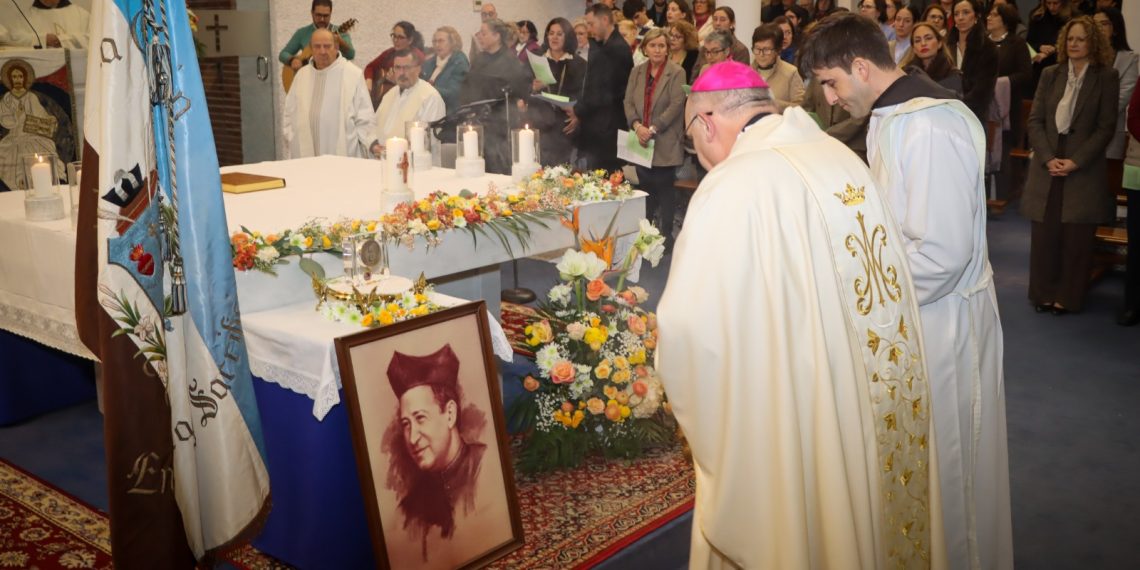 La ciudad de Torrent inaugura los actos del 150 aniversario de las Teresianas