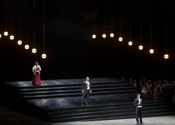 Eugenio Oneguin: Lindo montaje