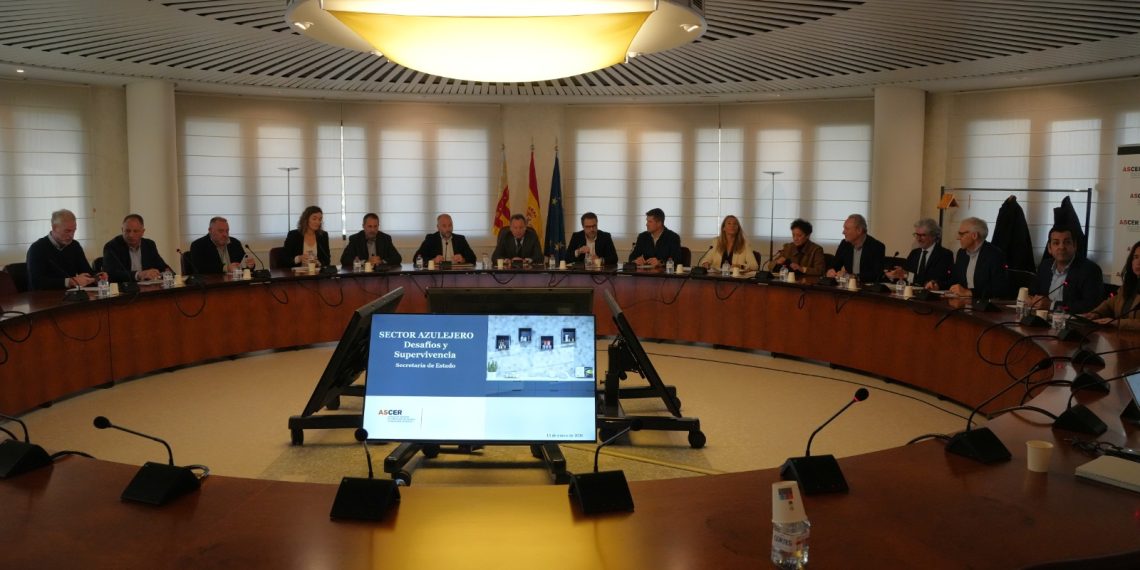 La Generalitat reclama apoyo a la cogeneración ante el recorte europeo a la industria cerámica