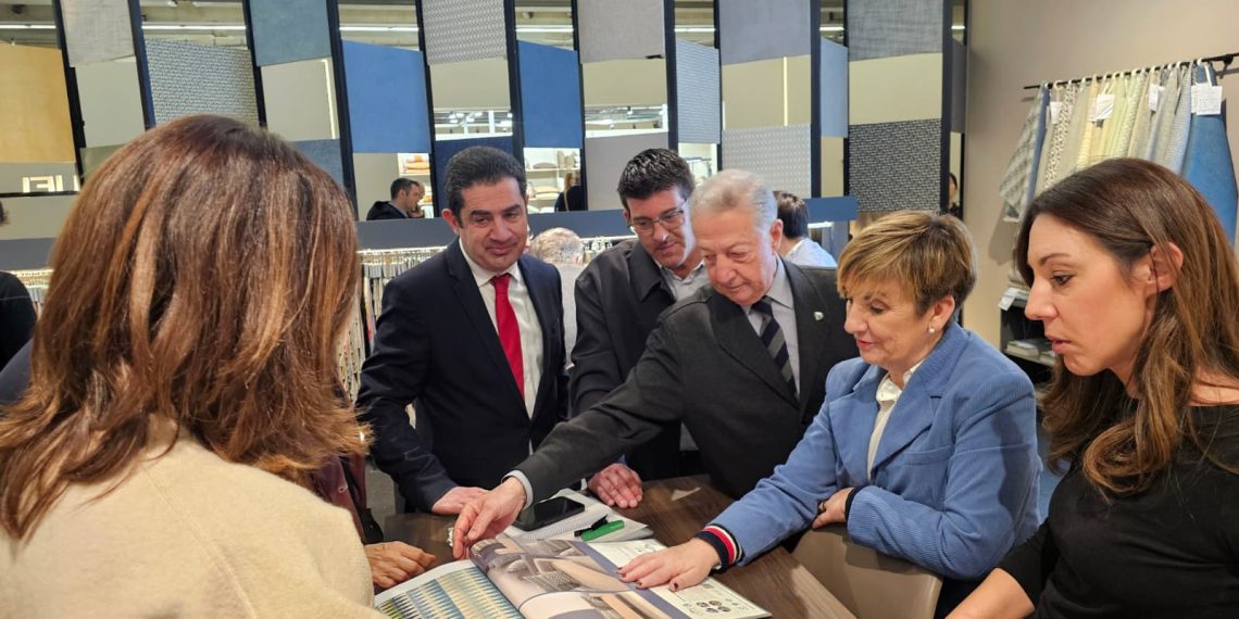 Marián Cano apoya las peticiones del sector textil valenciano ante la sobrerregulación normativa europea
