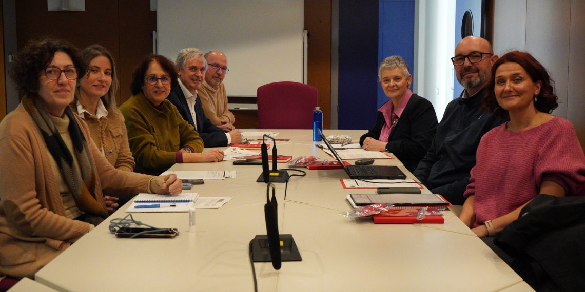 Medio Ambiente y el CSIC articulan el acuerdo sobre el uso de espacios del Instituto de Acuicultura Torre de la Sal para el Parque Natural del Prat de Cabanes-Torreblanca