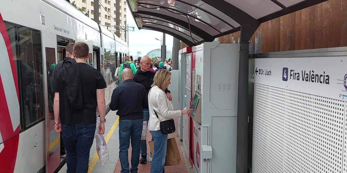Metrovalencia facilita el acceso en tranvía a Feria Valencia por Beauty València y al velódromo Luis Puig por el Gran Premio de Atletismo