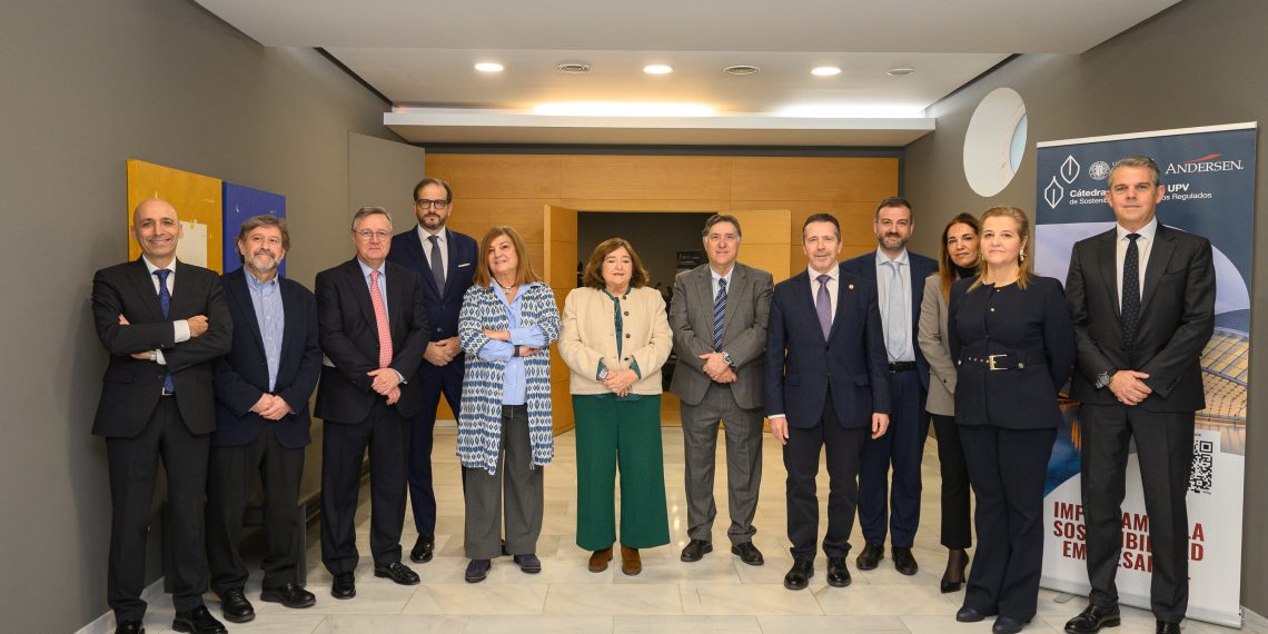 La Cátedra Andersen-UPV reúne en Valencia a expertos para analizar los retos regulatorios de las redes eléctricas
