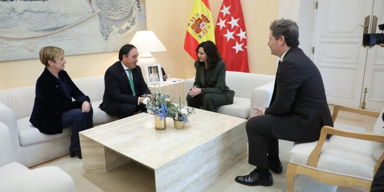 La Comunitat Valenciana y Madrid impulsan un eje nacional de inteligencia turística