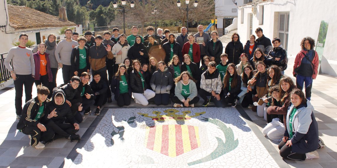 La juventud inaugura el año con Expedició Cavanilles explorando el pasado y la naturaleza salvaje de Millares