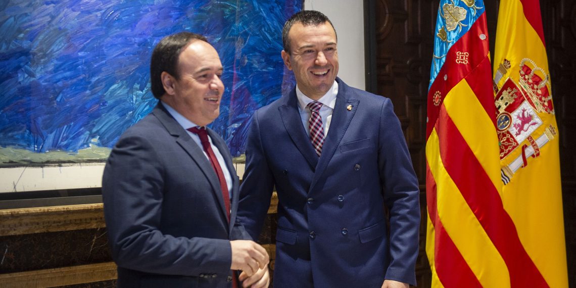 Diputación de Valencia y la Generalitat acuerdan reactivar la transferencia competencial del Hospital General