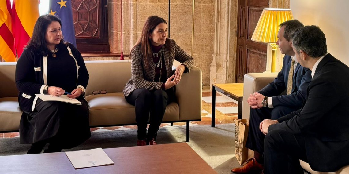 La Generalitat reafirma su apoyo a Ucrania en el cuarto aniversario de la invasión rusa