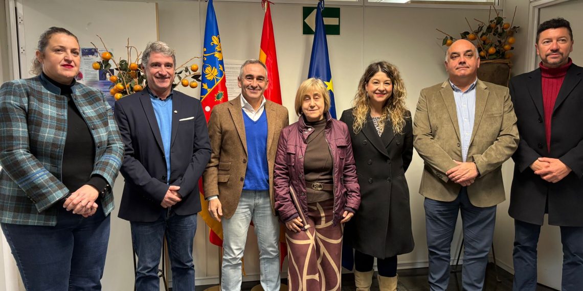 Miguel Barrachina destaca la inversión de 29 millones para el relevo generacional en la Vega Baja