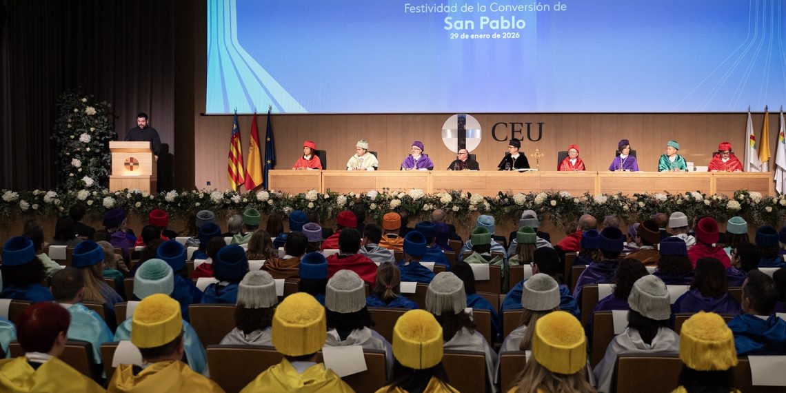 La CEU UCH entrega reconocimientos a las entidades que colaboran en sus seis nuevas Cátedras de investigación