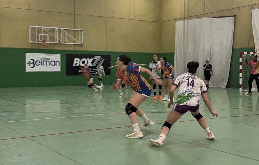 El Grupo USA Handbol Mislata logra un valioso empate en la cancha del Adesal Córdoba
