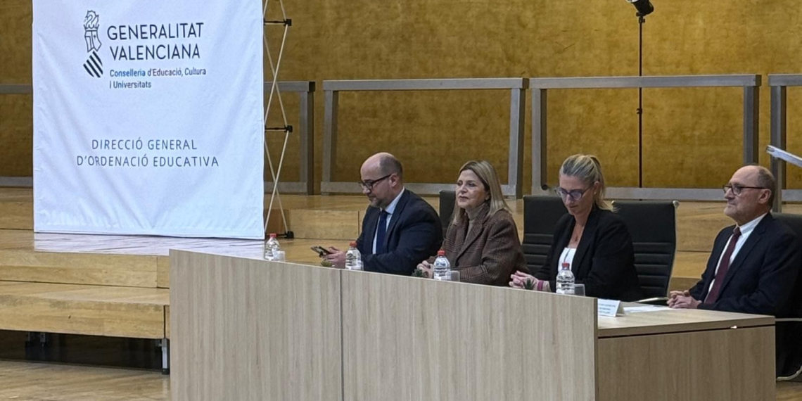 La Generalitat reconoce la excelencia de 2.490 alumnos en la Comunitat Valenciana