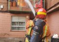 El Consorcio de Bomberos de València ha intervenido en un incendio declarado a las 12:45 en la calle l’Horta de Paiporta